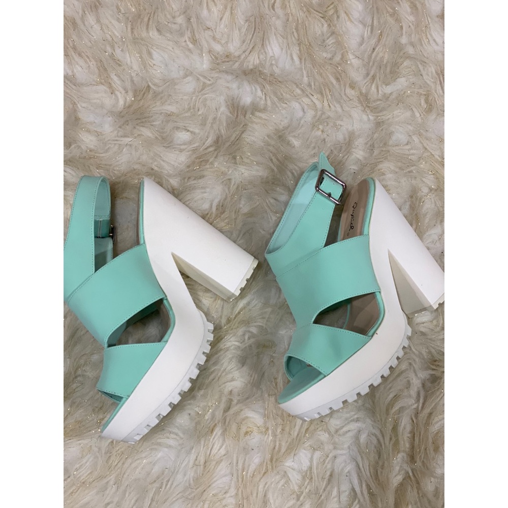 Beautiful Mint color heels